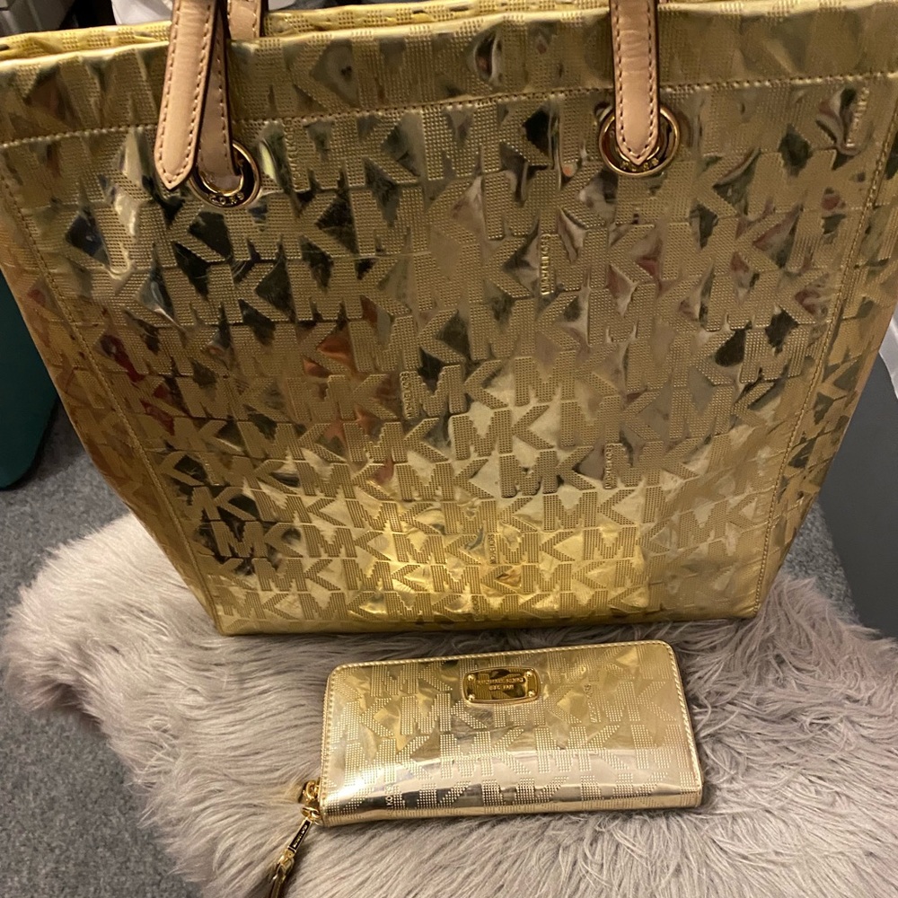 Michael Kors Purse & Wallet BRAND NEW